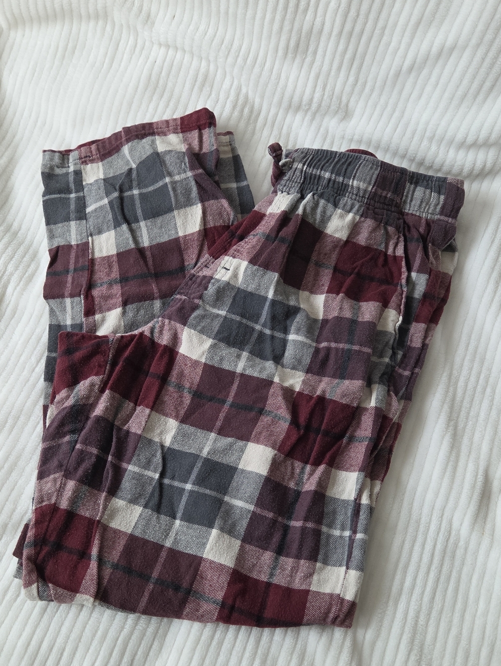 Old Navy Plaid Pajama Panys Set - Picture 2 of 5